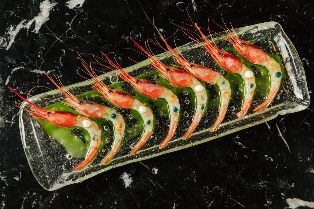 塞维利亚马格达莱纳广场丽笙精选酒店 外观 照片 Shrimp sashimi